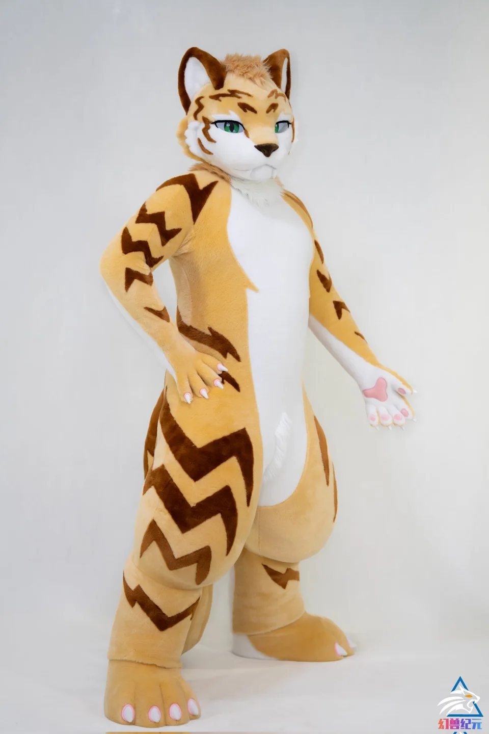 Golden striped LAN series character
