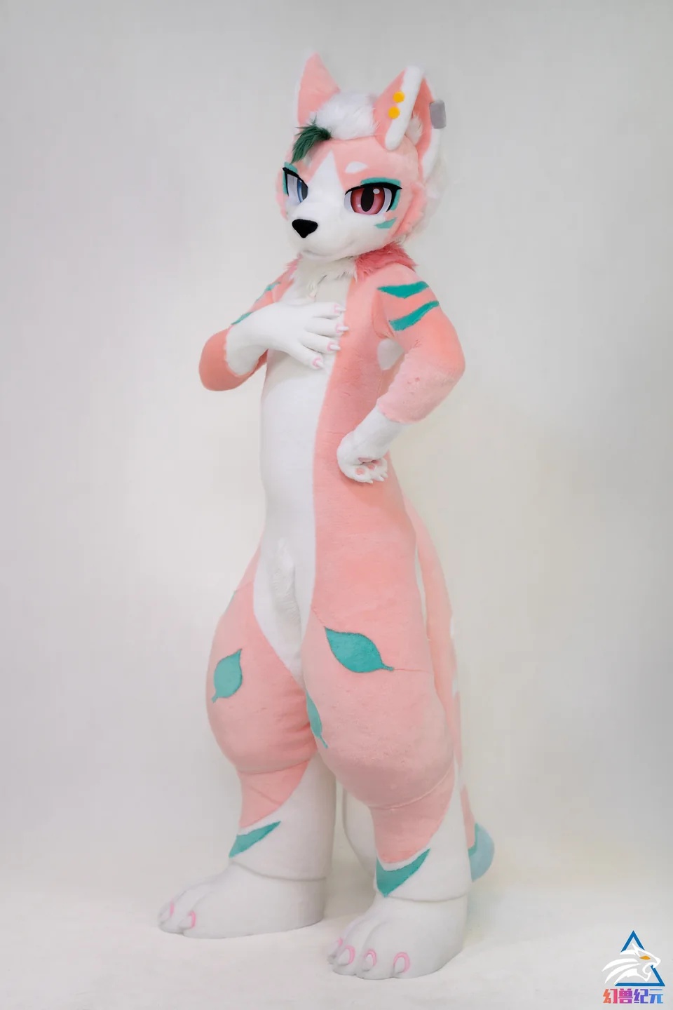 Pink and mint feline, LAN series, studio photograph